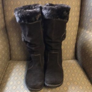 Bare traps winter boots